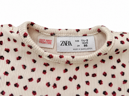 ZaraBaby Ribbed Long Sleeve Top – Cream with Red StrawberriesSize 18–24 Months (86 cm)